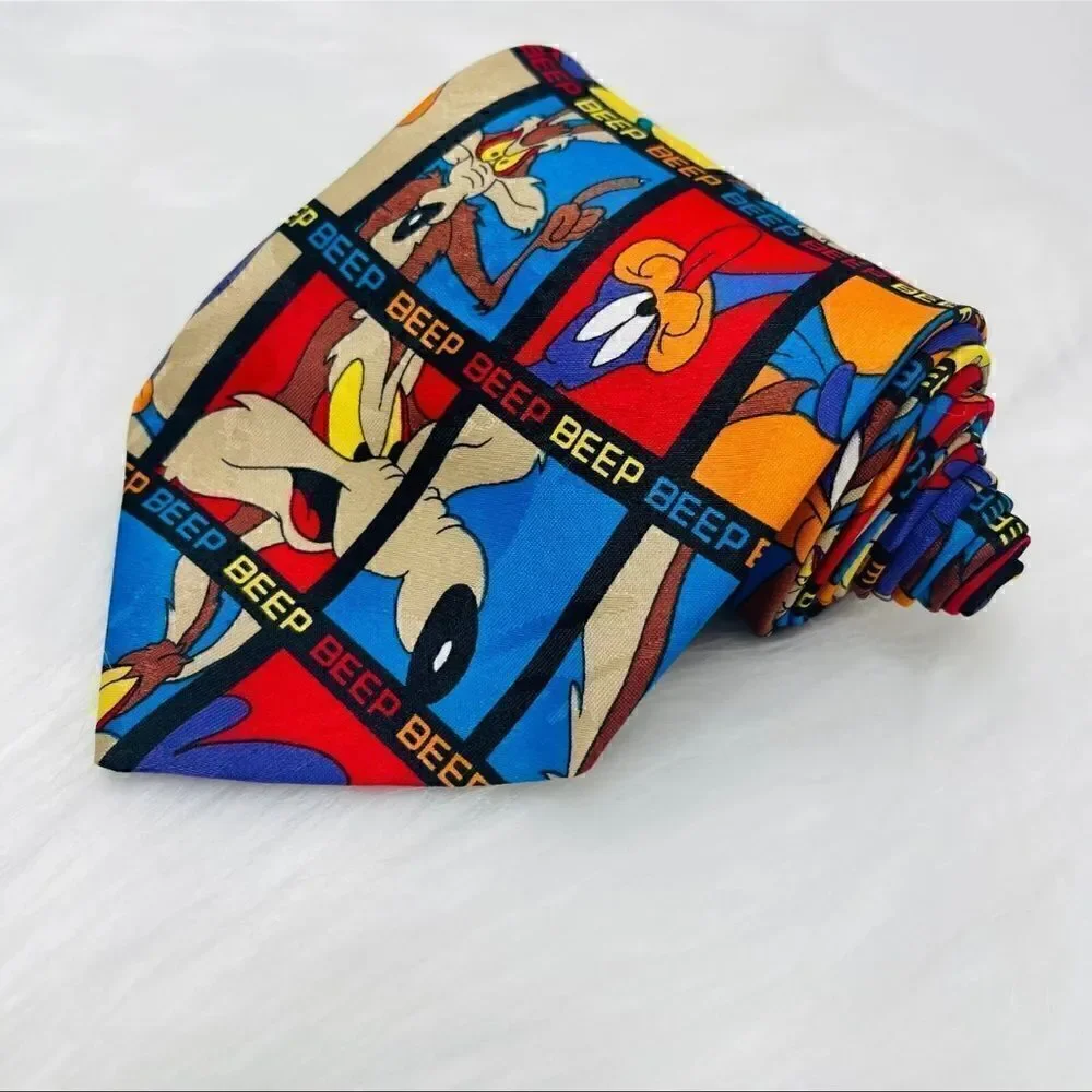 Looney Tunes Vintage 1997 Road Runner Wile E Coyote Men's Novelty Necktie Tie.